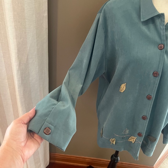 Teddi Women's Long Sleeve Green Button Up Appliqué Embroidered Top, Size Large - Picture 5 of 12